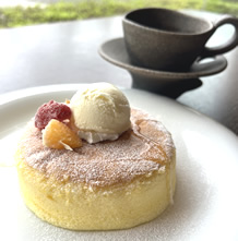 ひんやりスフレパンケーキ